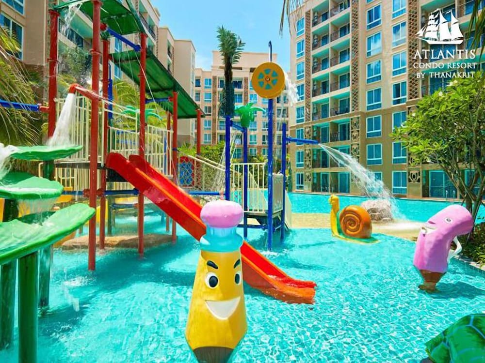 Atlantis Condo And Water Park Pattaya By The Sea 35/50