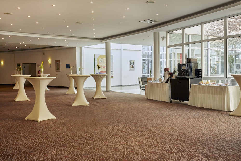 H+ HOTEL LEIPZIG HALLE 17/54