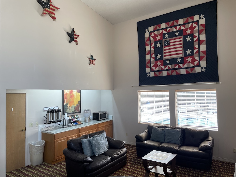 Scenic Hills Inn 35/55