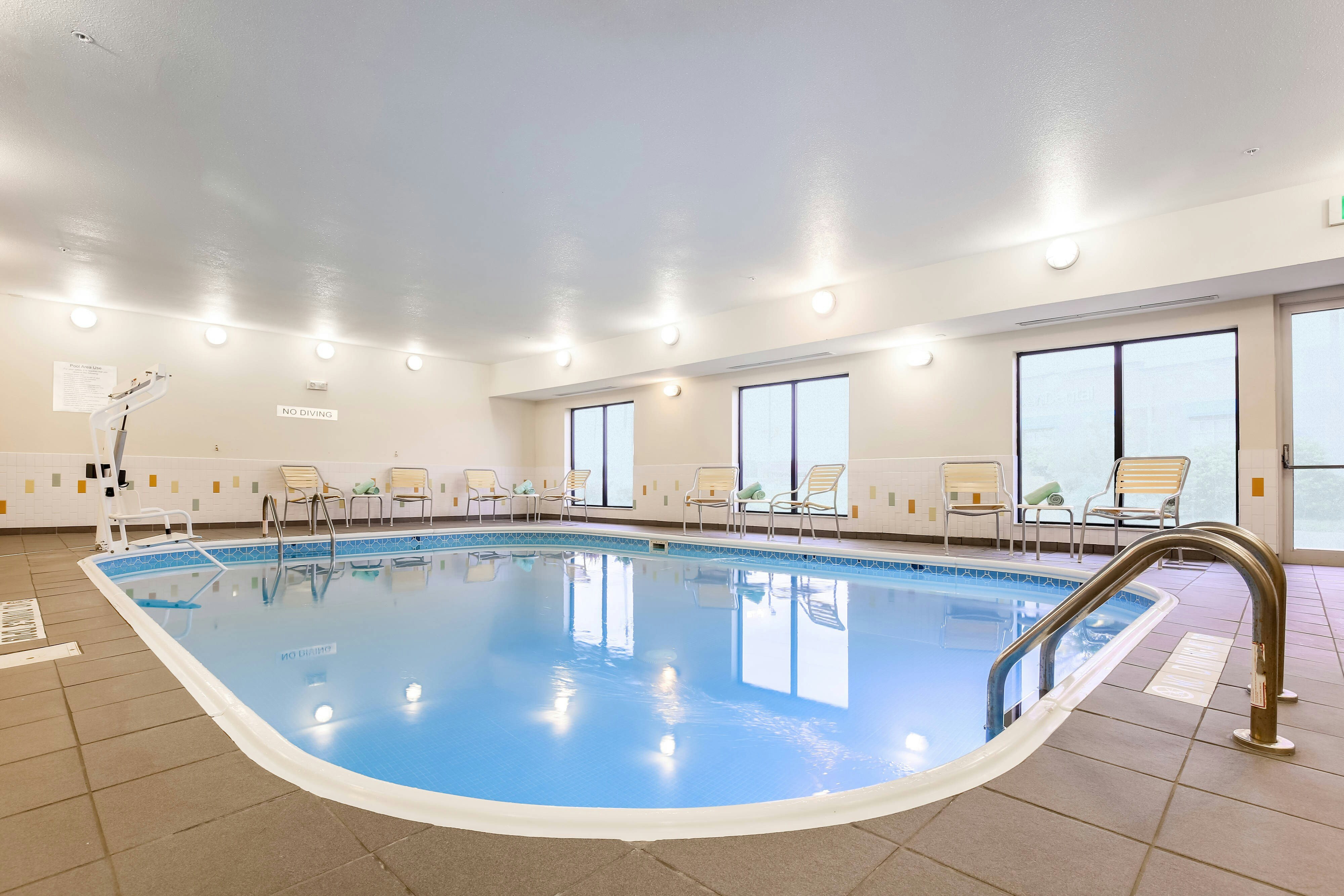 Fairfield Inn Suites Victoria 3/6
