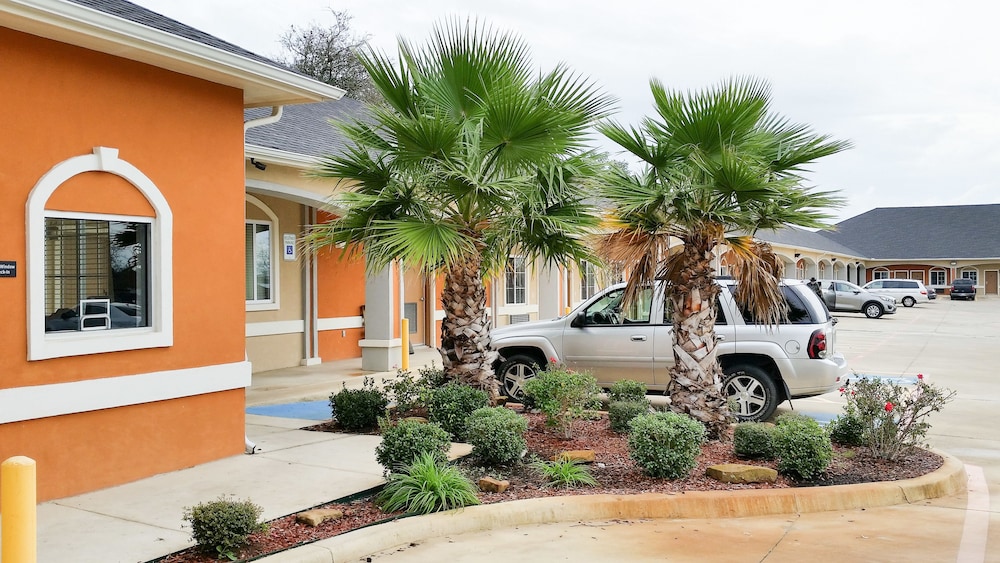 Studio6 Pleasanton, TX in PLEASANTON - TX