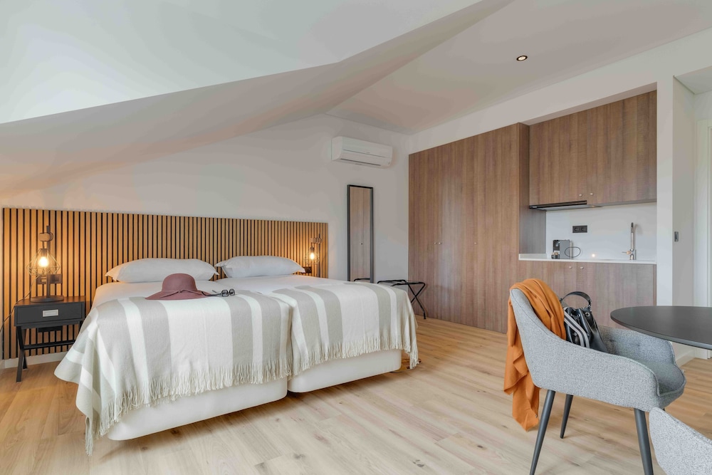 Club, Family, House, Triple, Twin Beds