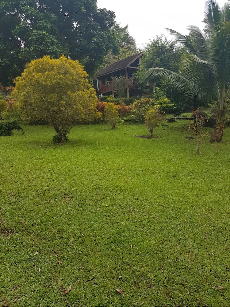 Phanom Bencha Mountain Resort 24/38