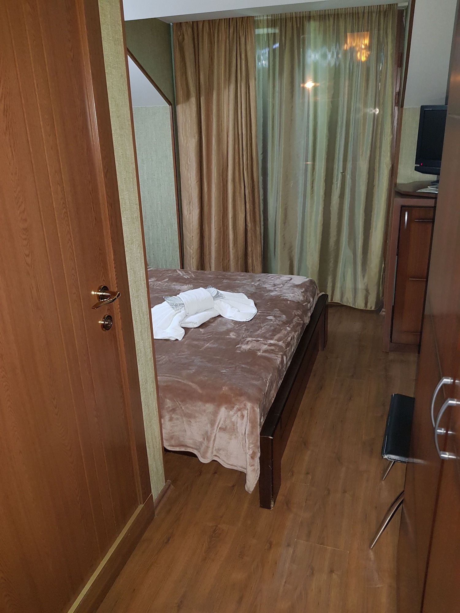 CLASSIC, SINGLE, LARGE SINGLE BED, GARDEN VIEW