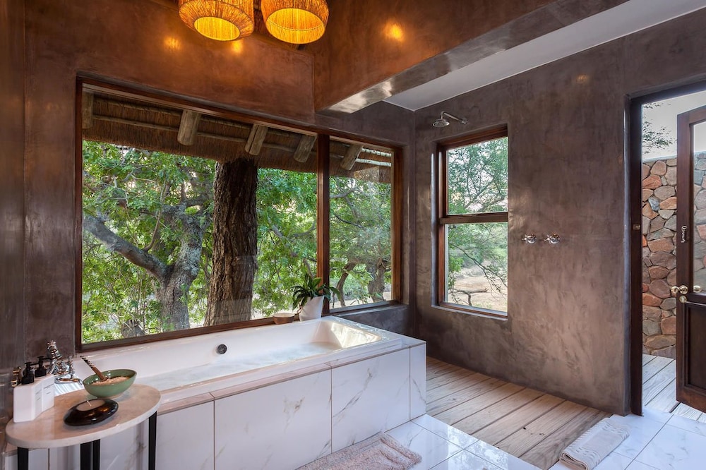 Thornybush Game Lodge 31/62