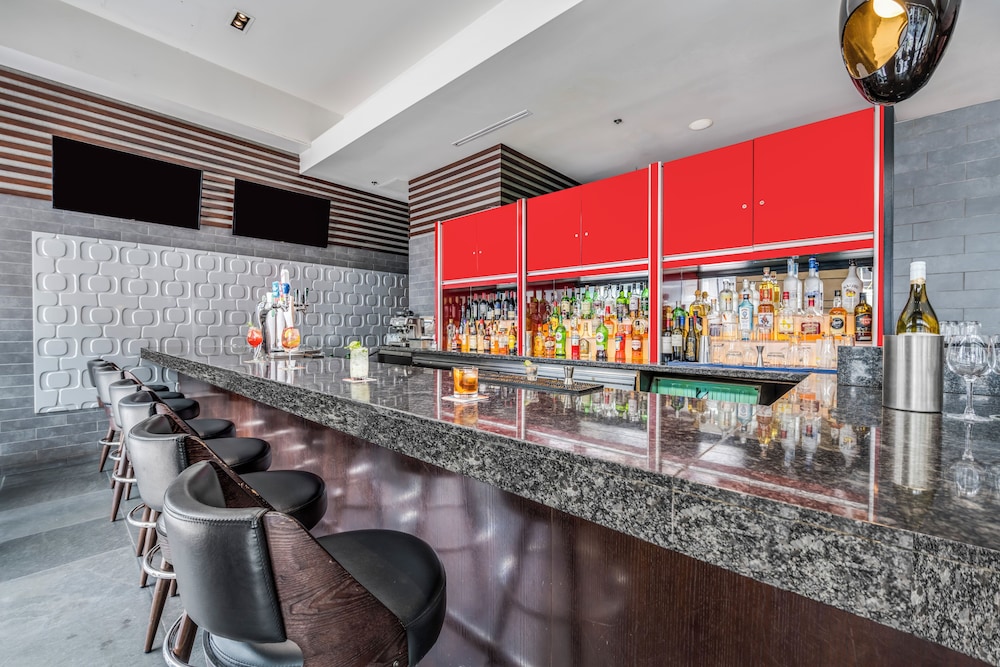 Coast Coal Harbour Hotel 45/64