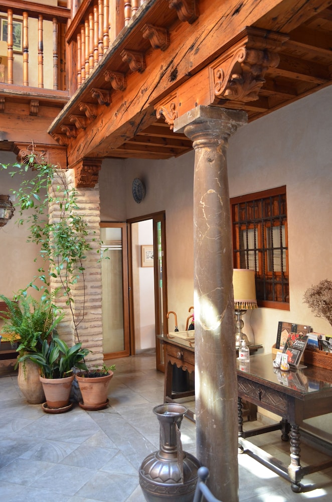 Hotel Santa Isabel La Real 34/66