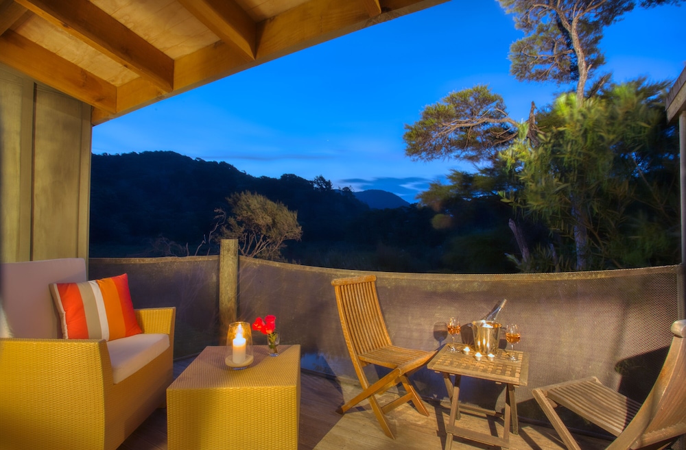 Awaroa Lodge 39/50