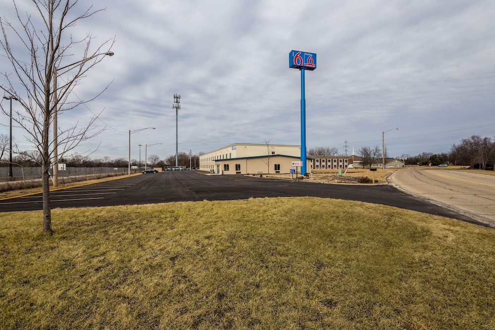 Motel6 Peoria, IL 59/66