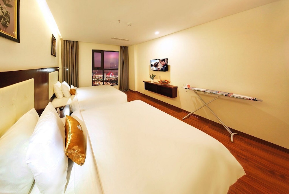 Gemma Hotel 25/63