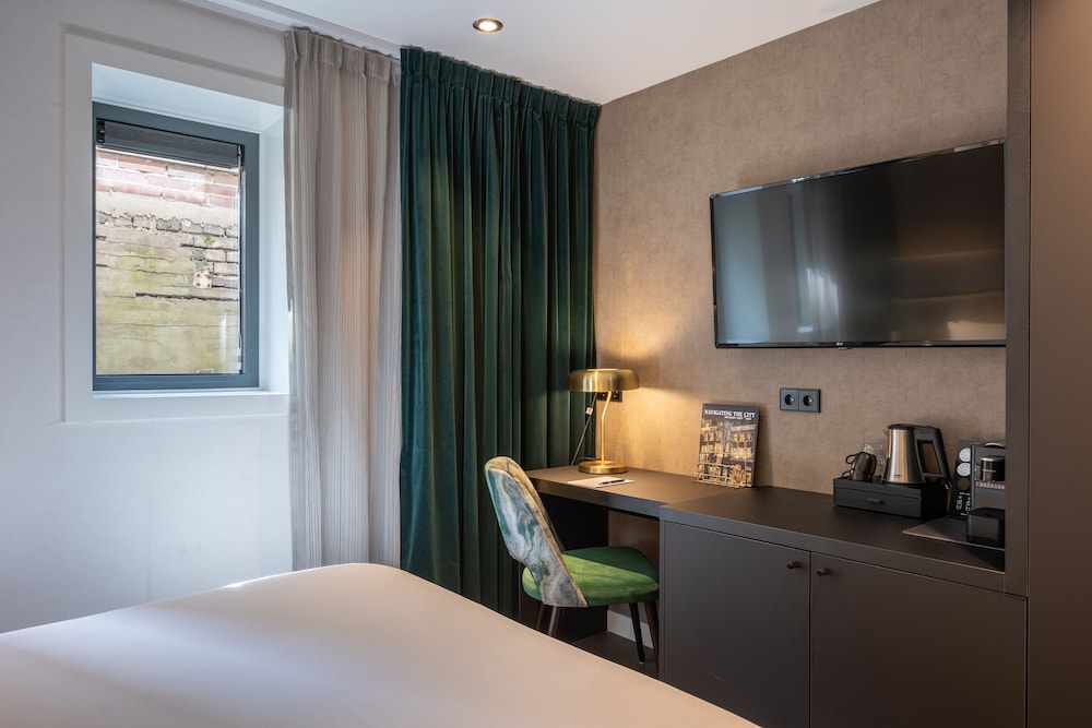 Boutique Hotel Corona 34/60