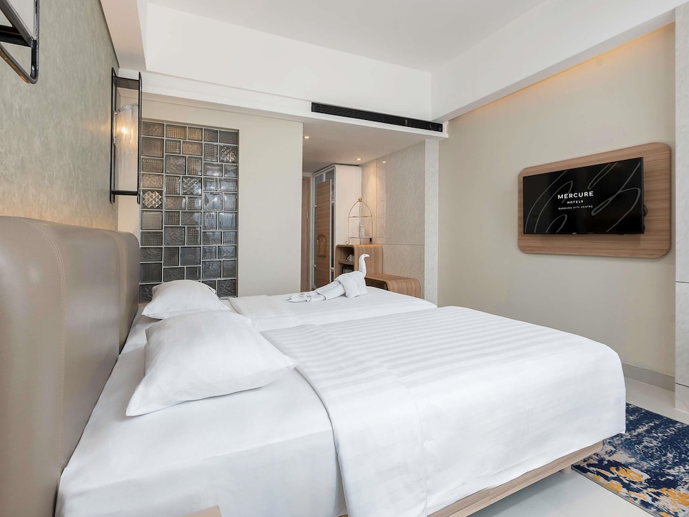 MERCURE BANDUNG CITY CENTRE 15/75