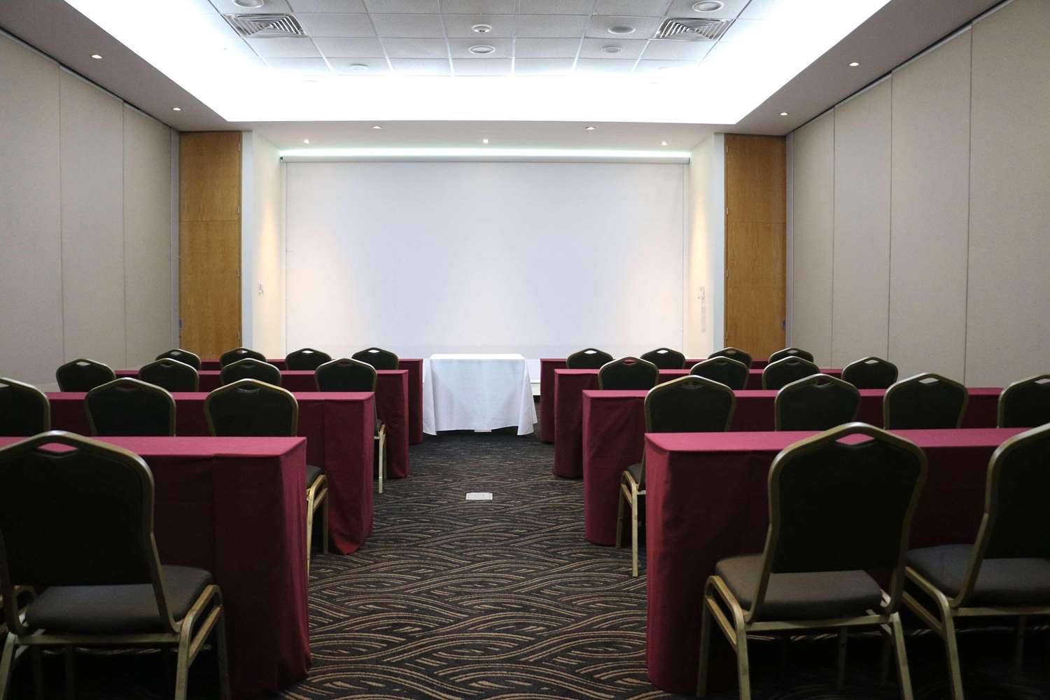 Sheraton Leon 10/15