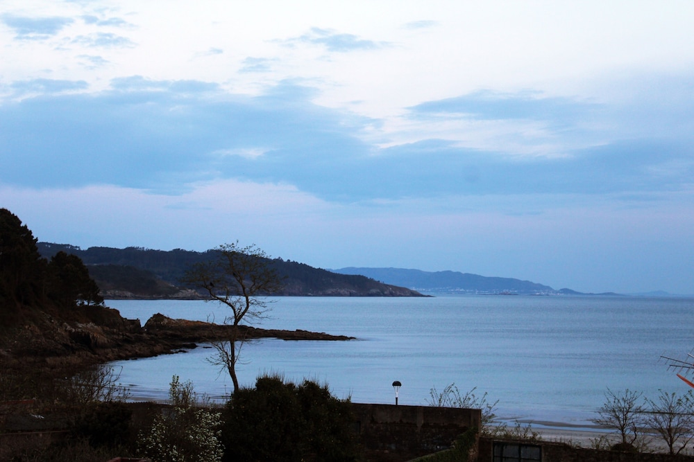 Pension Playa De Sardineiro 18/30