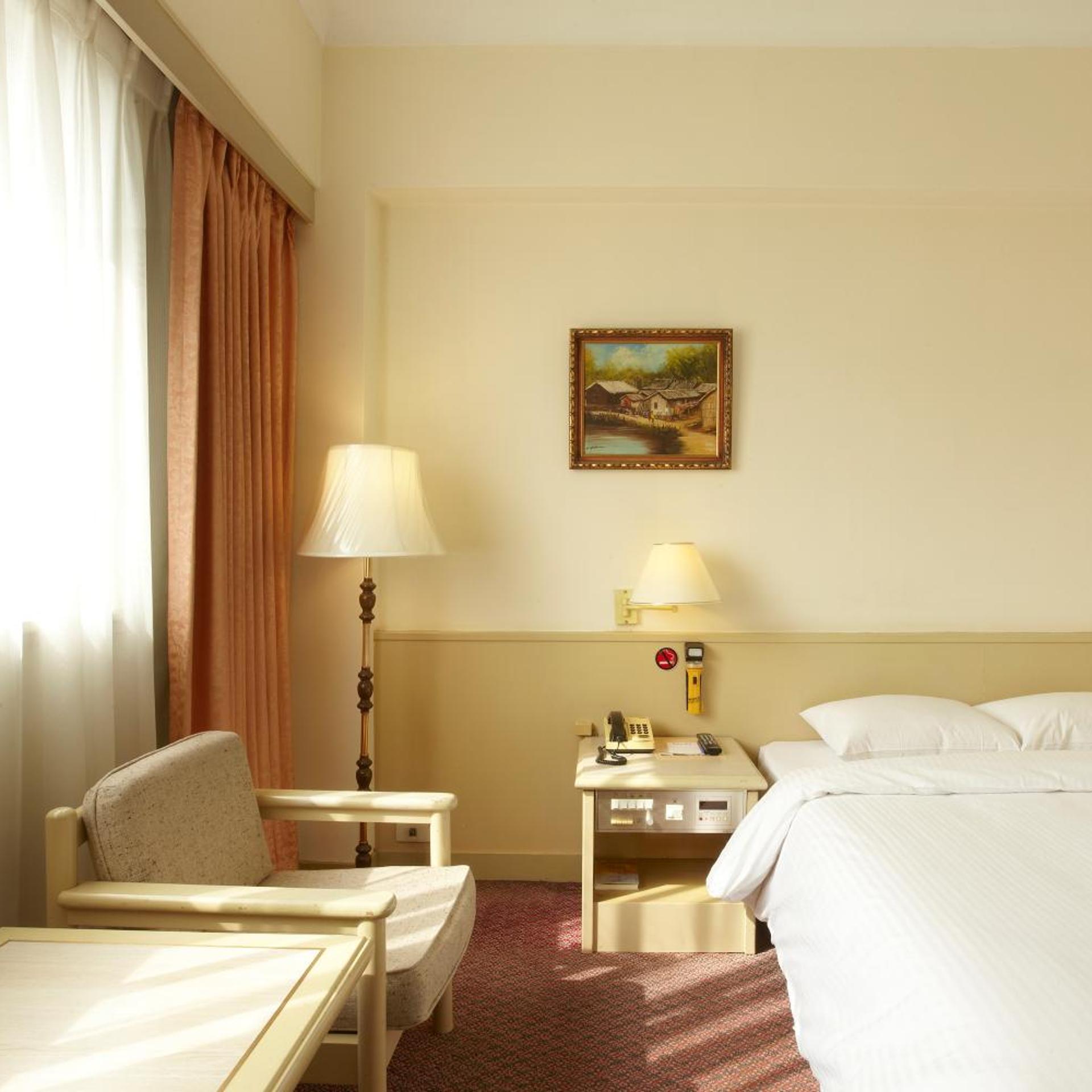 غرفة قياسية مفردة، Emperor Hotel 2/6