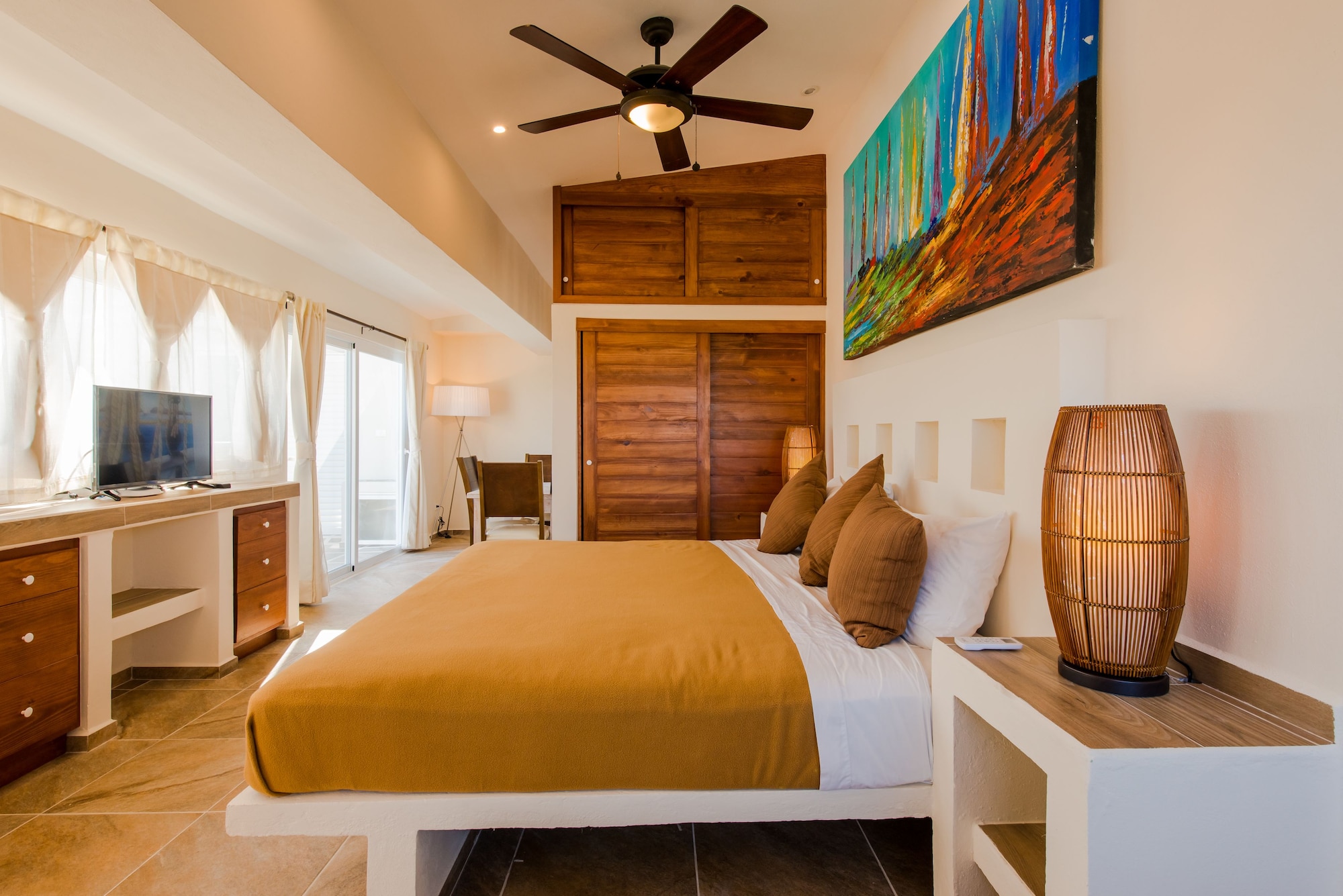1 BEDROOM, DELUXE, PENTHOUSE, EXECUTIVE LEVEL