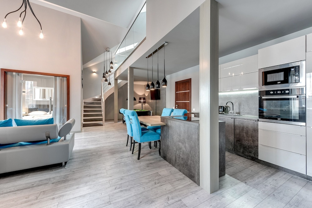 Apartinfo Waterlane Apartments 33/50