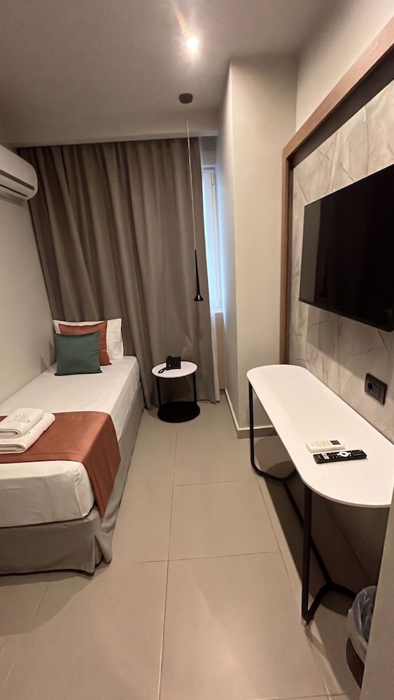 Infinity City Boutique Hotel 40/50