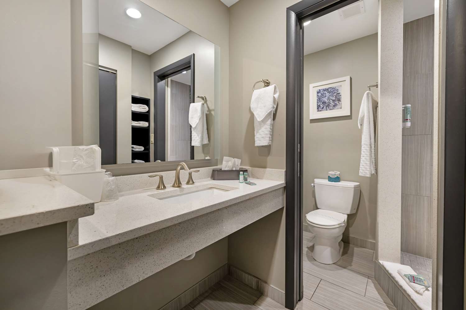 Best Western - On The Avenue 11/11