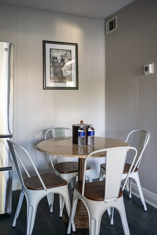 French Quarter Suites Hotel 39/55