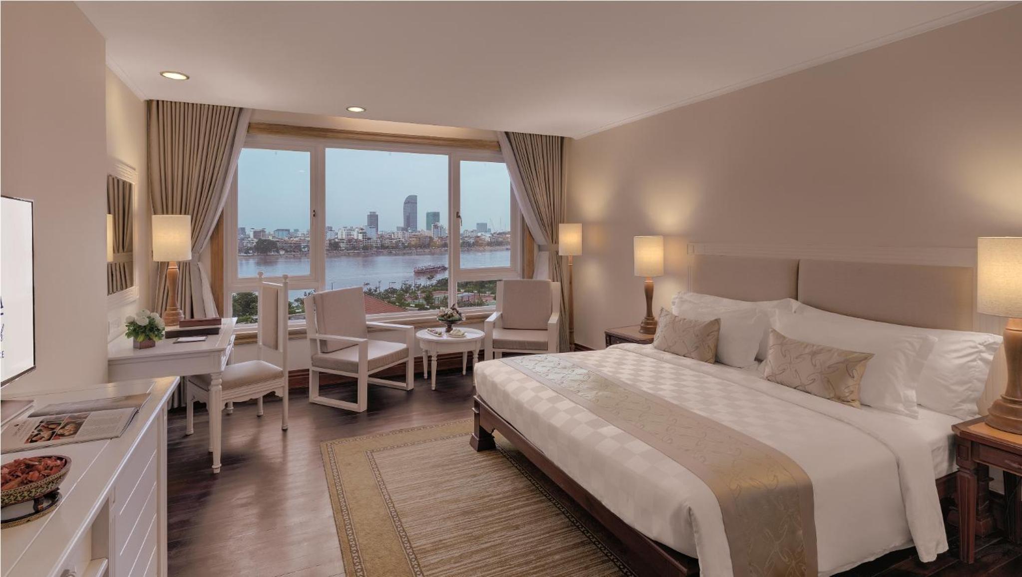 Tower, Suite، Sokha Phnom Penh Hotel 2/10