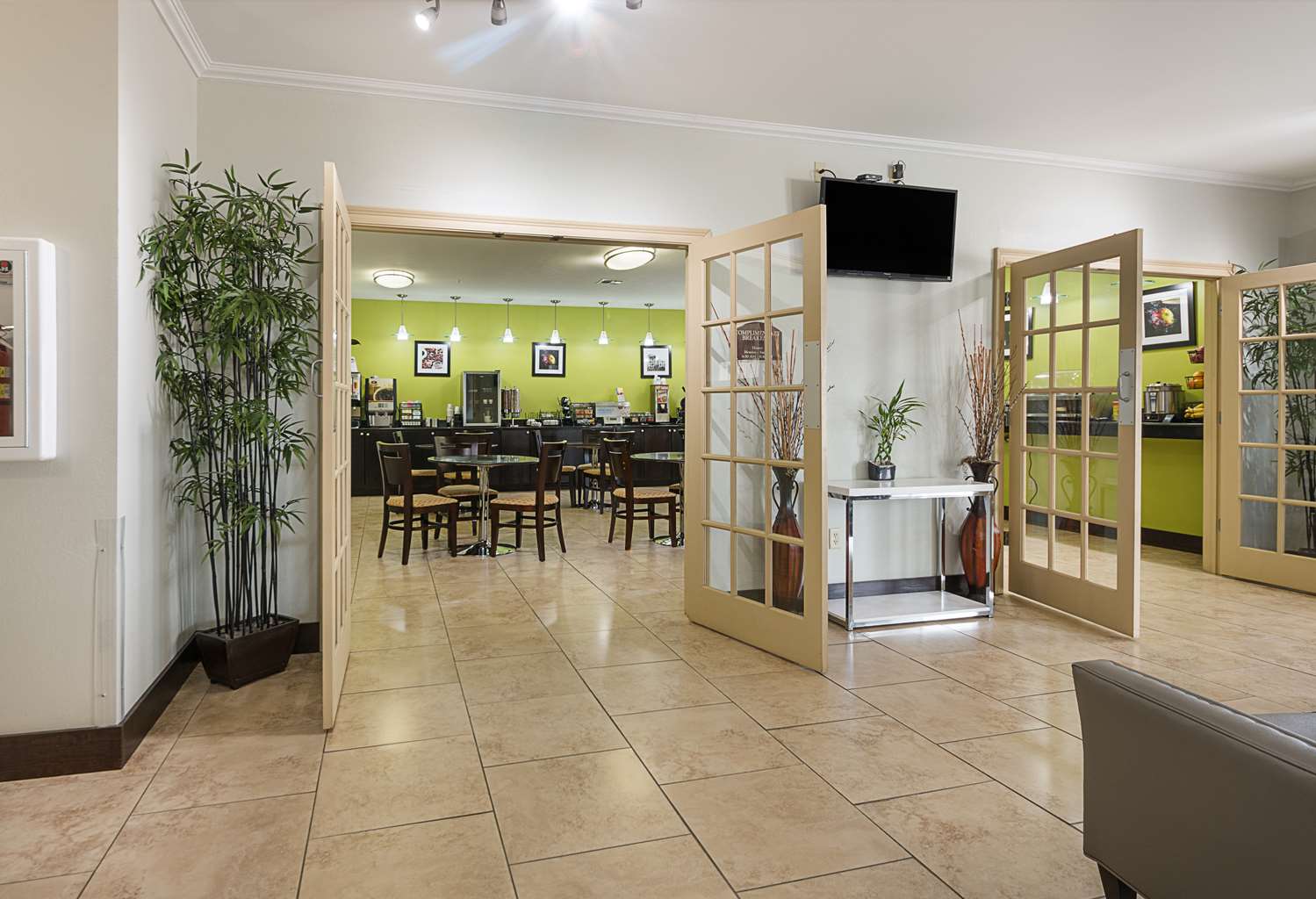 Best Western Plus Deridder Inn Suites 26/41
