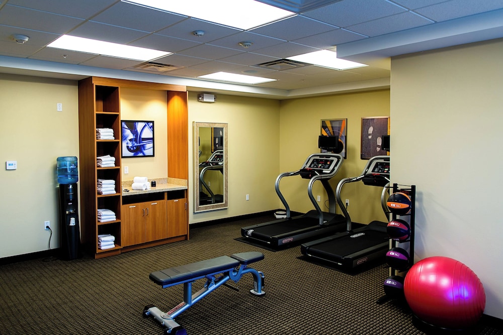 TownePlace Suites by Marriott Lancaster 24/50