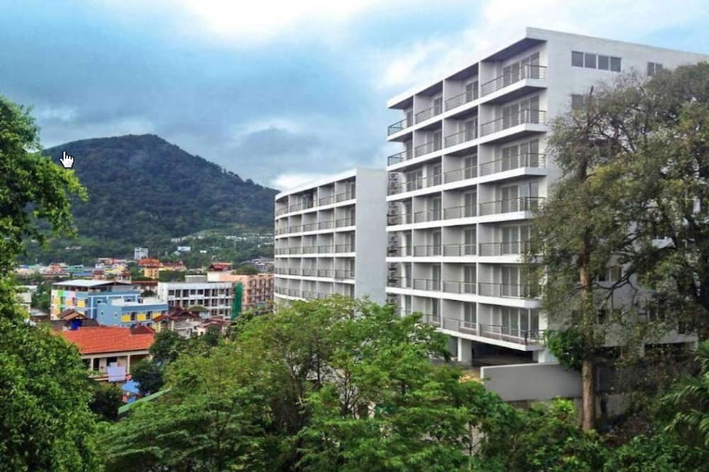 Oceanview Treasure Hotel & Residence 3/58