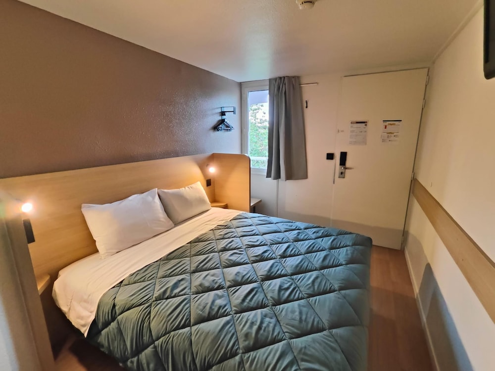 PREMIERE CLASSE TARBES - BASTILLAC 13/37