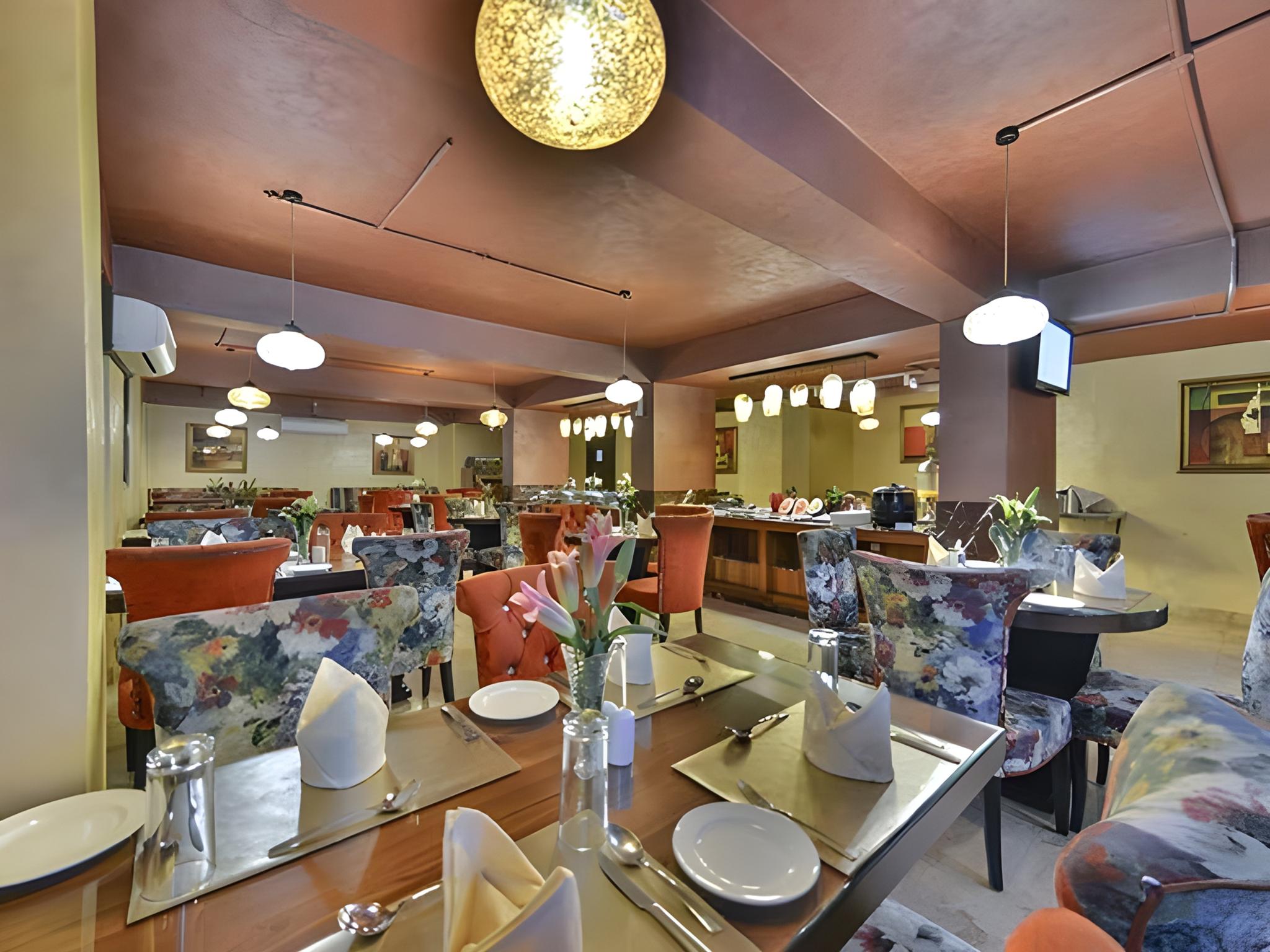 Batra Hotel 25/27