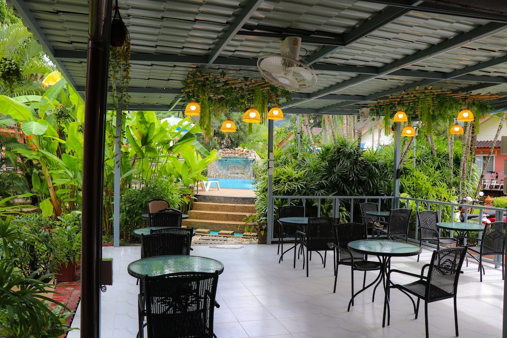 Andaman Seaside Resort Phuket 41/60