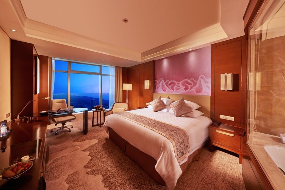 GRAND NEW CENTURY HOTEL FUYANG 14/34