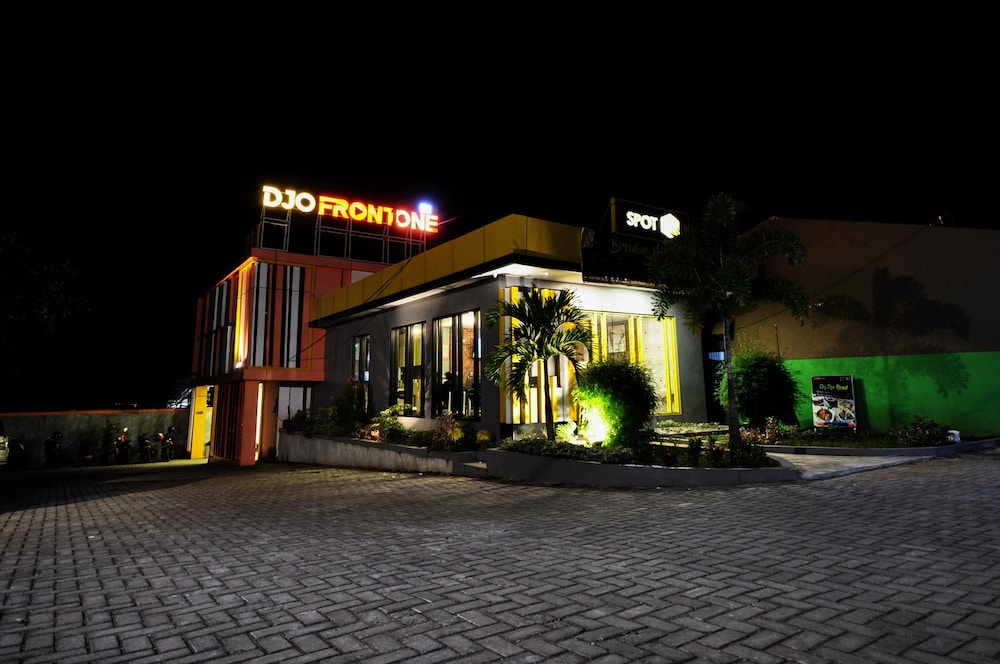 Djo Front One Inn Bengkulu 33/34