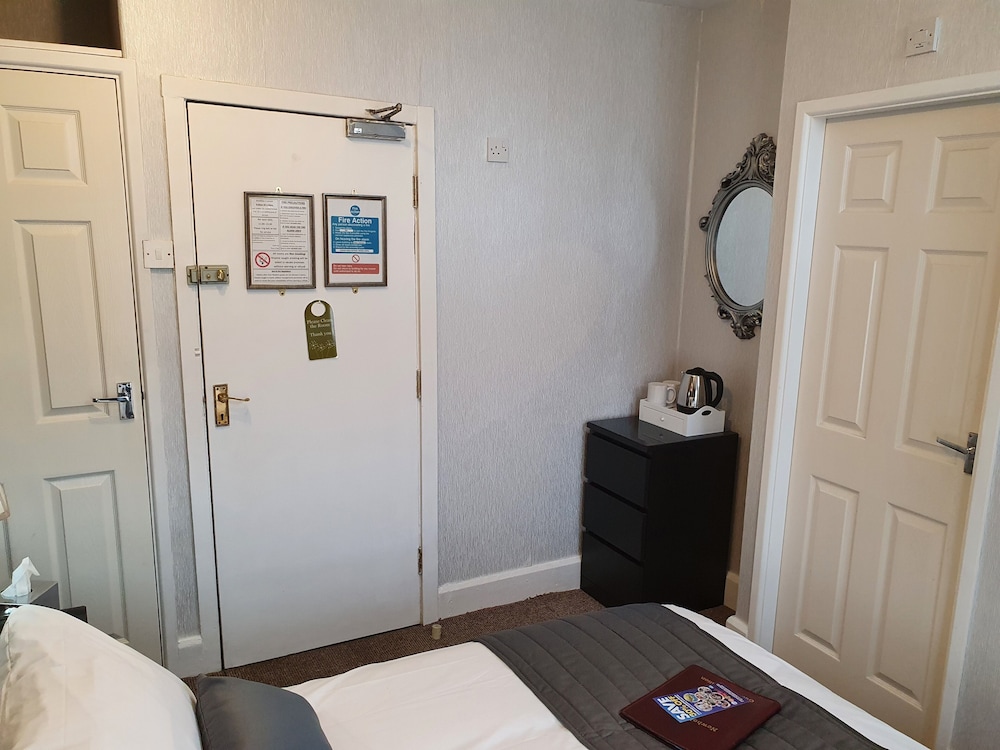 Newholme Hotel 4/43