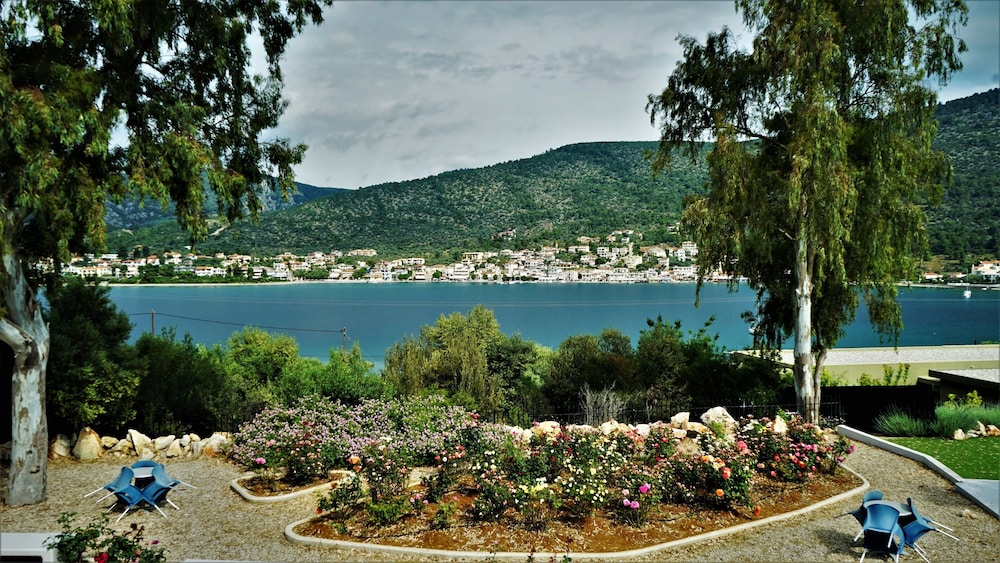 Lavender Cove 34/50
