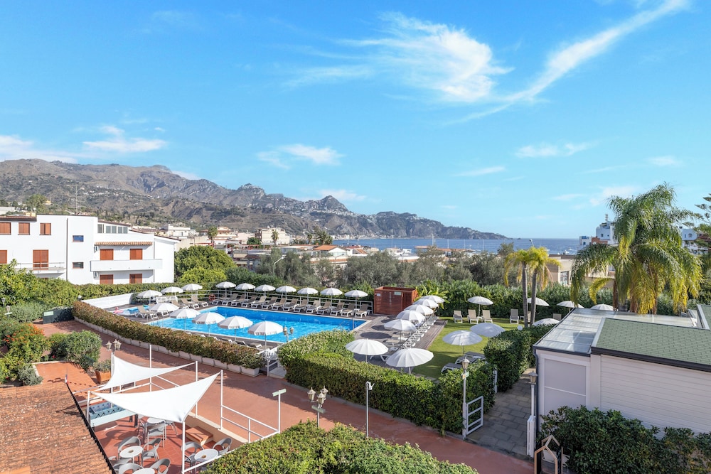 Residence Villa Giardini 65/66