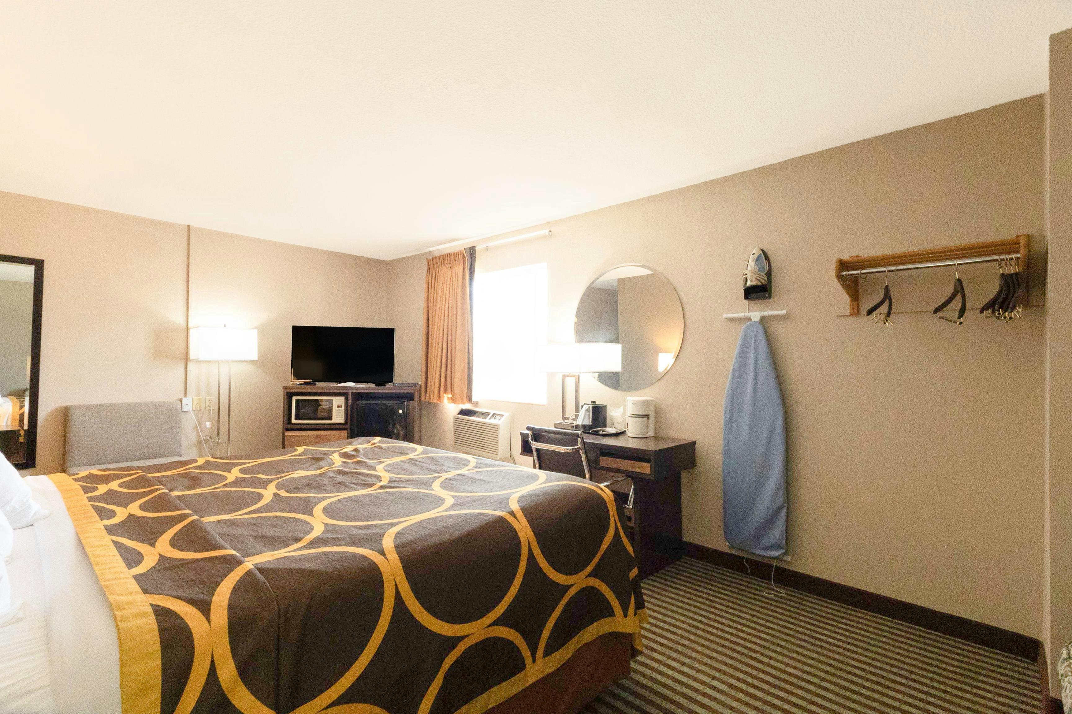 Mid Rest Inn Lexington NE I-80 24/50