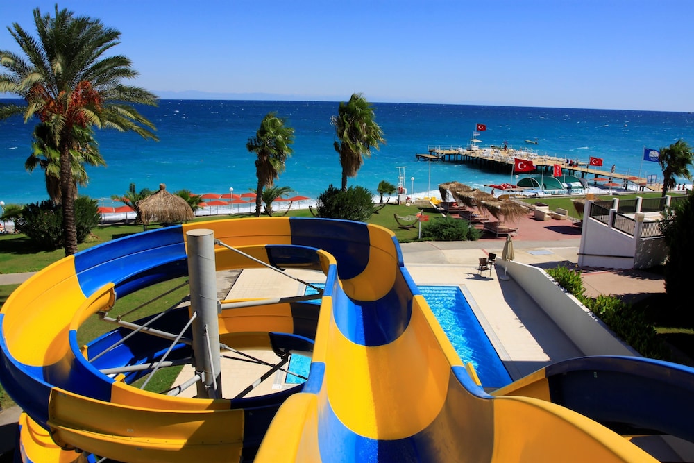 TT HOTELS HYDROS CLUB 81/93