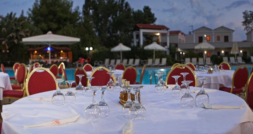 Pasiphae Hotel 46/72