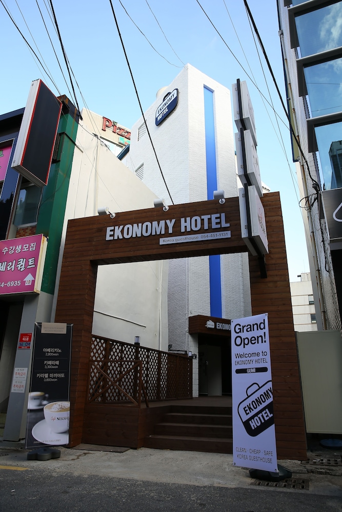 Ekonomy Hotel Gumi 5/30