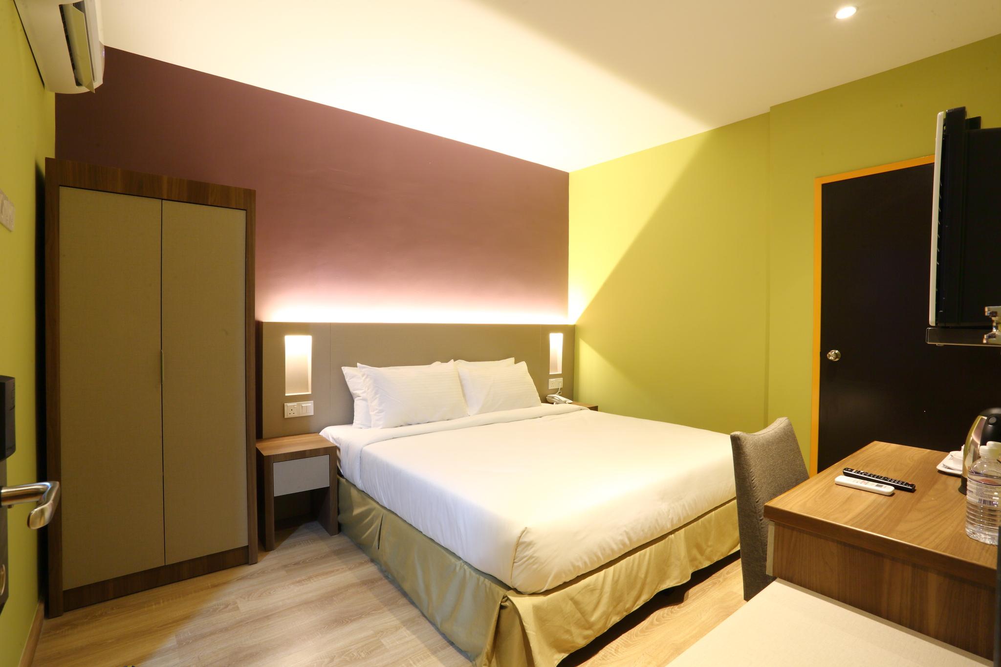Yee Hotel 17/34