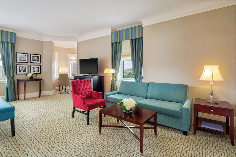 Fairmont Chateau Laurier 24/49