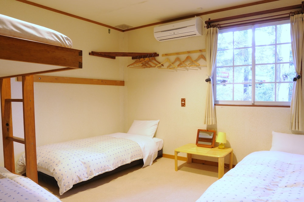 Pension Alps Hakuba 4/17