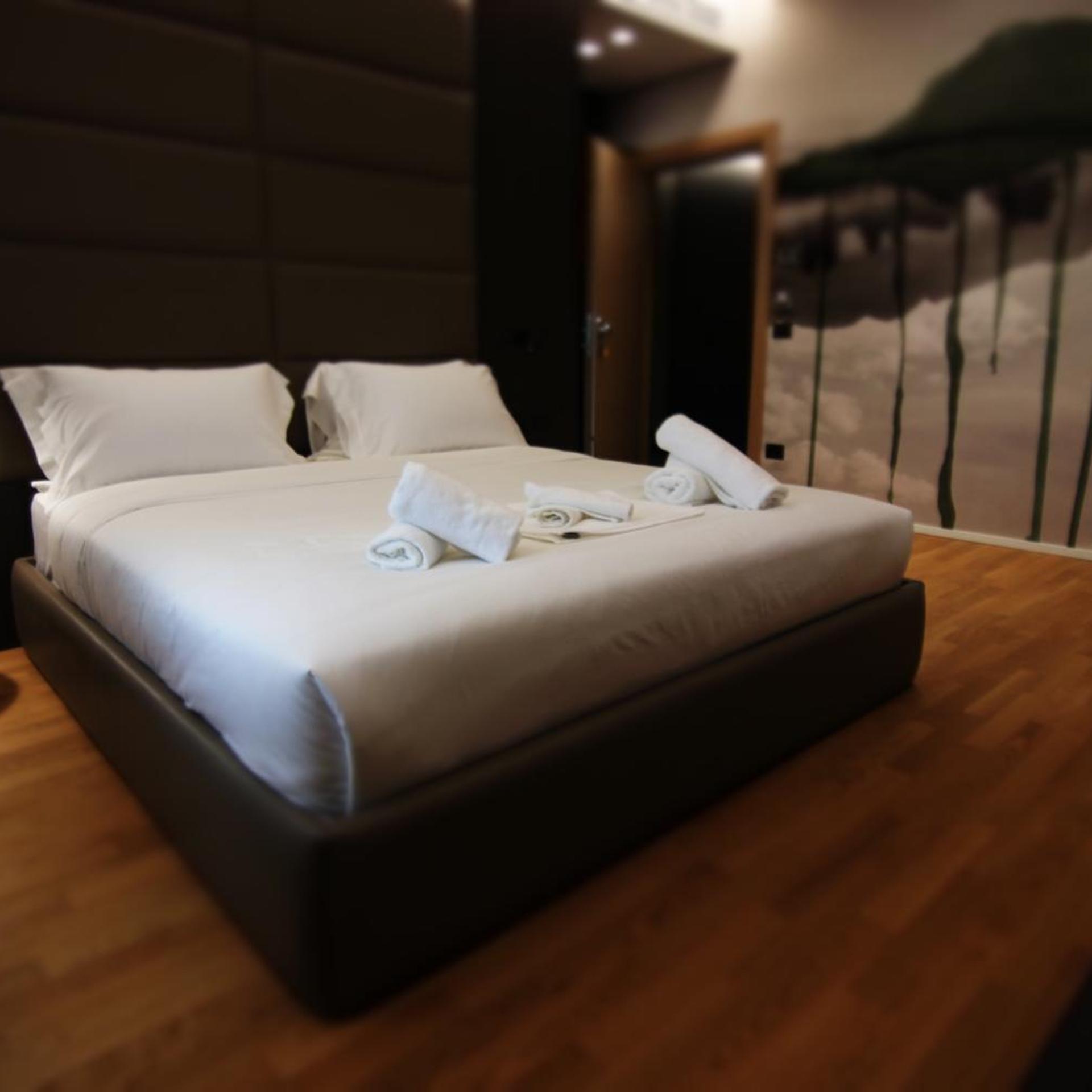 Adelar Hotel Tirana 32/60