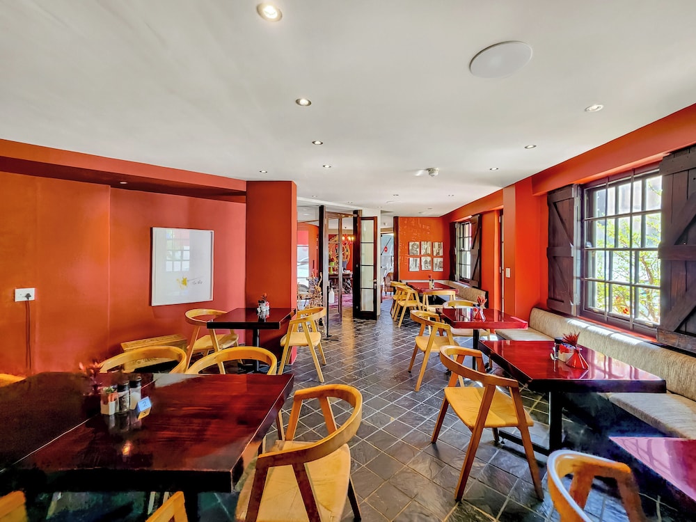 Rouge On Rose Boutique Hotel 35/49