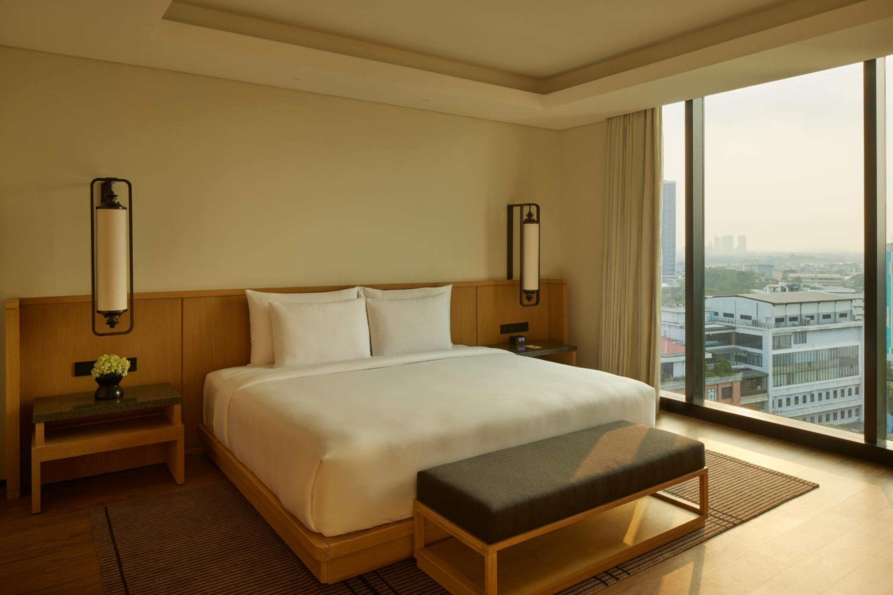 جناح، Hotel Tentrem Jakarta 3/8