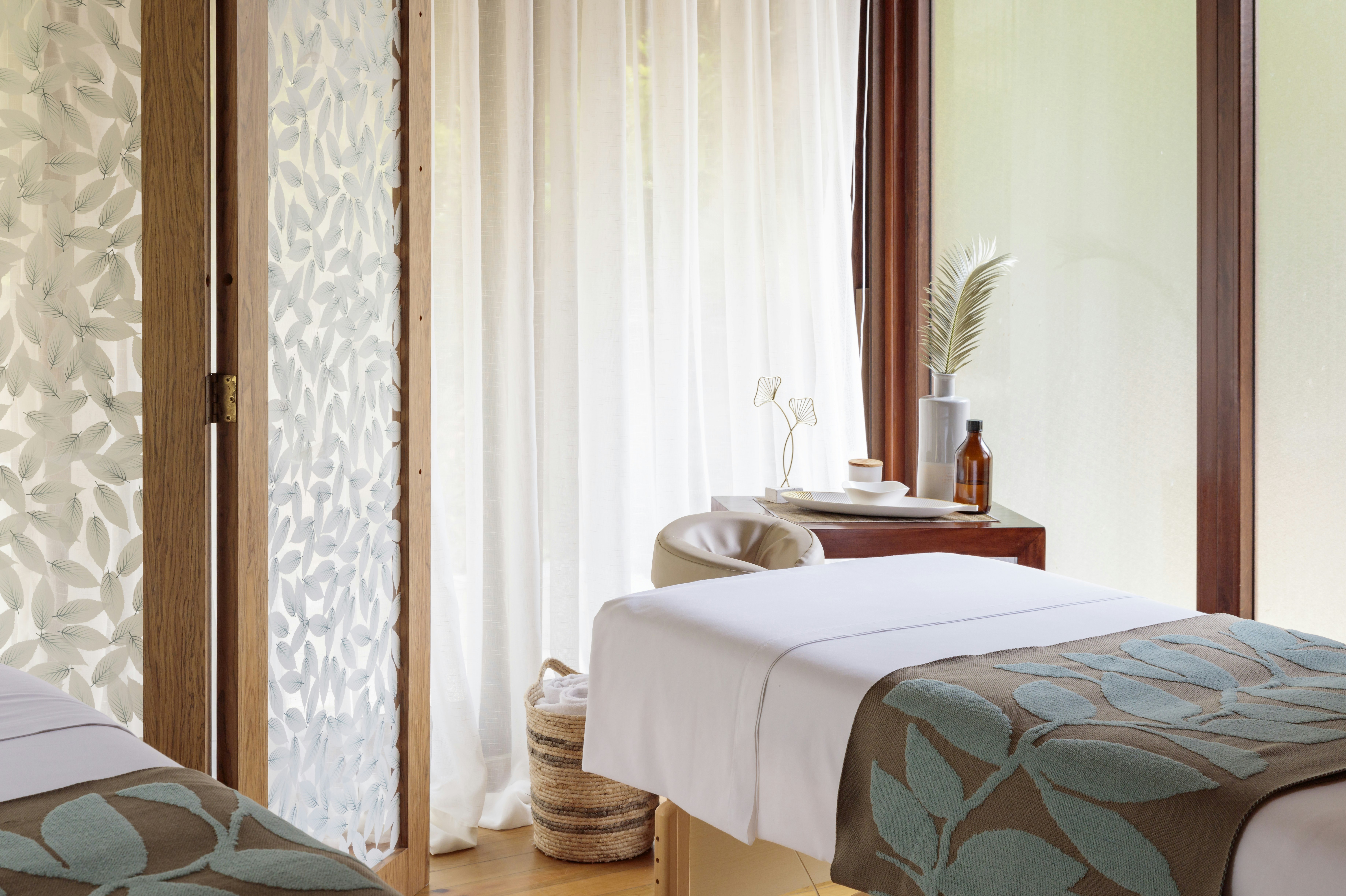 Indura Beach & Golf Resort Curio Collection by Hilton 12/50