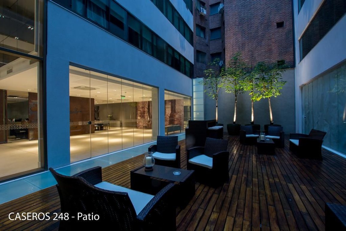 Caseros 248 Hotel 24/42