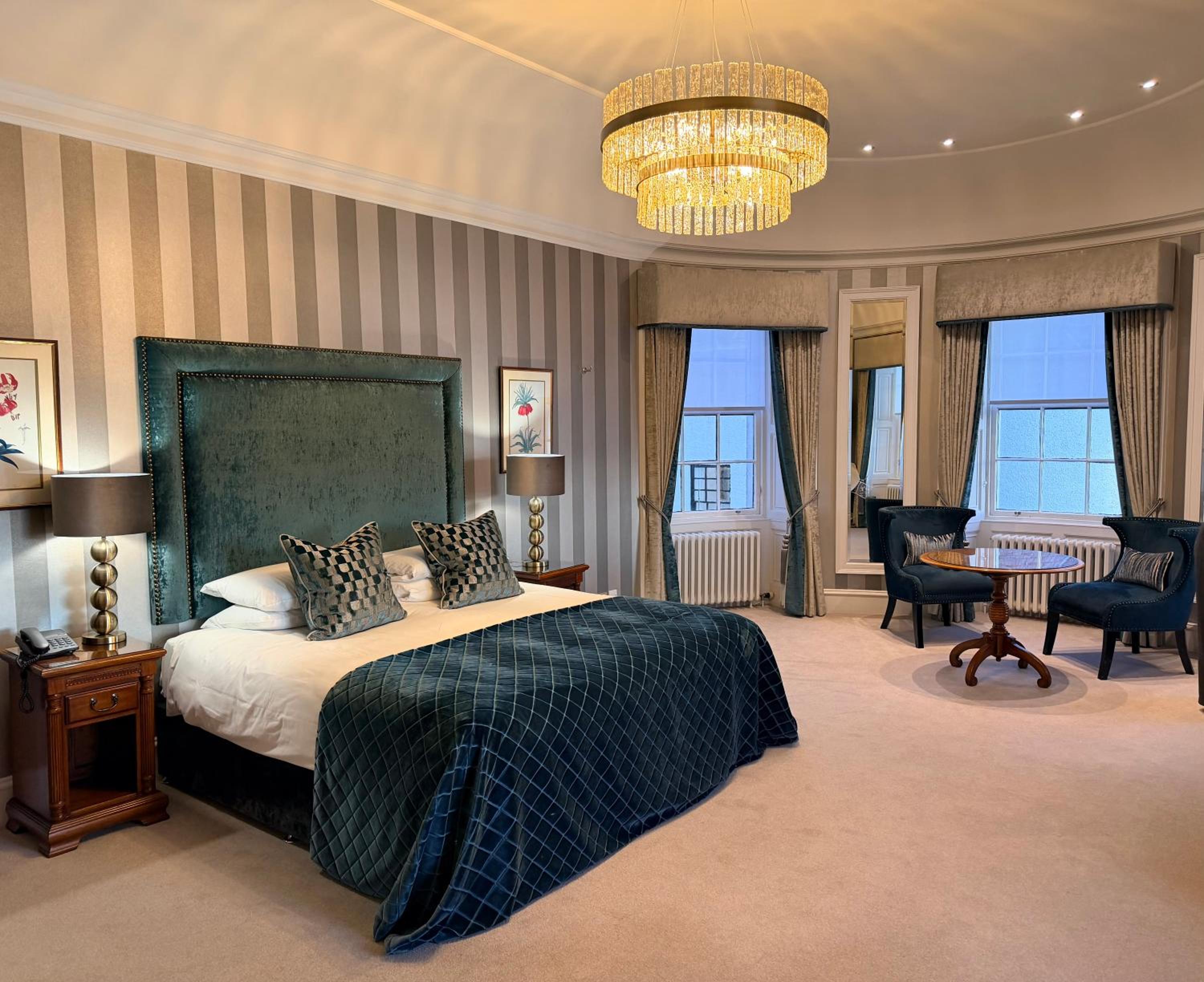 Four Poster