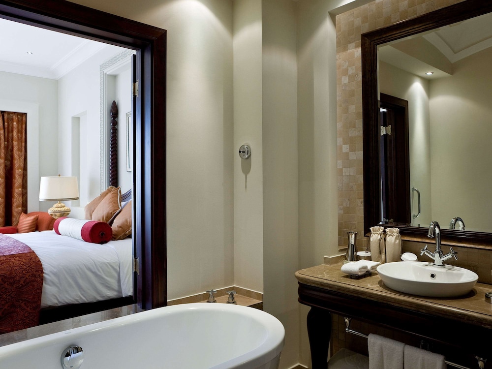 Sofitel Bahrain Zallaq Thalassa Sea and Spa 70/70